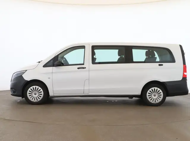 Mercedes-Benz Vito view 6