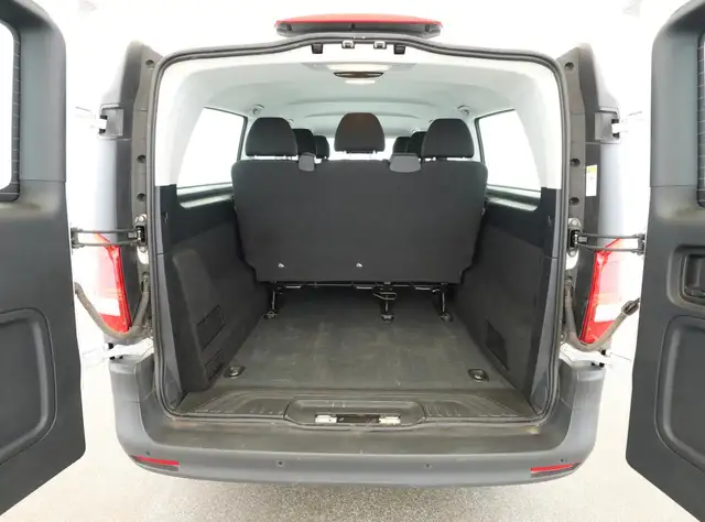 Mercedes-Benz Vito view 7