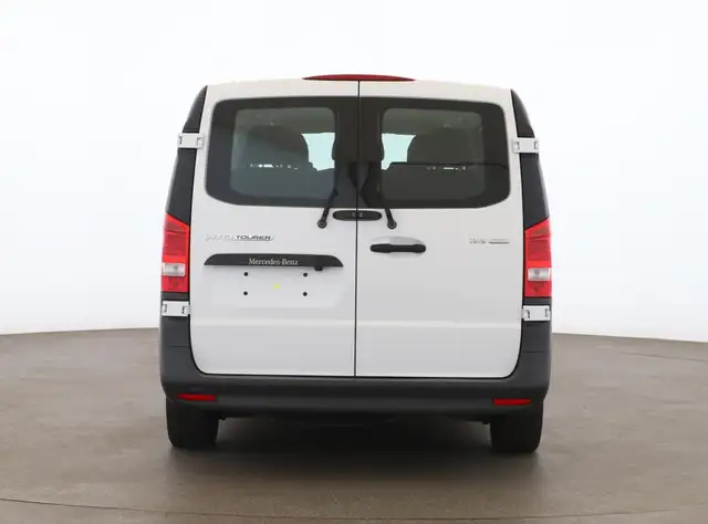 Mercedes-Benz Vito view 4
