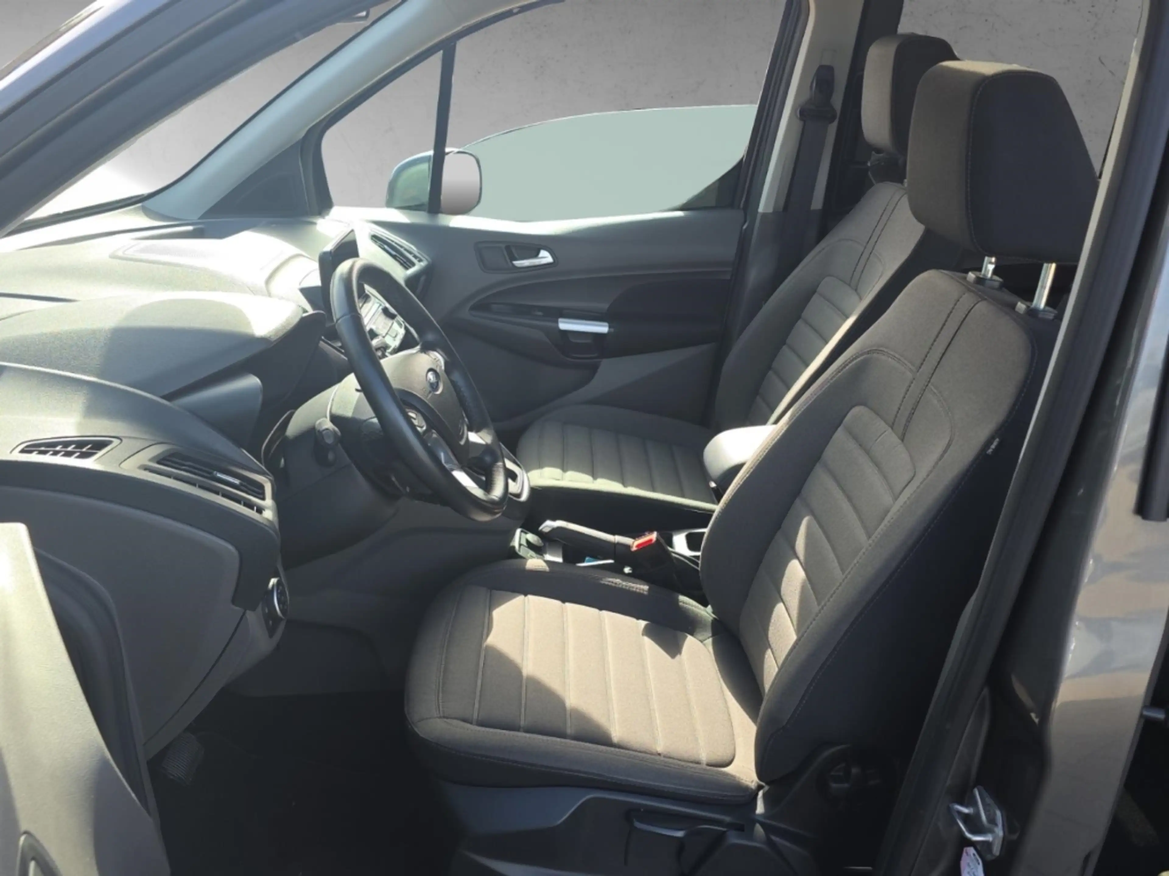 Ford Tourneo Connect Grand L2 Titanium 1.5 EcoBlue EU6d — photo 9