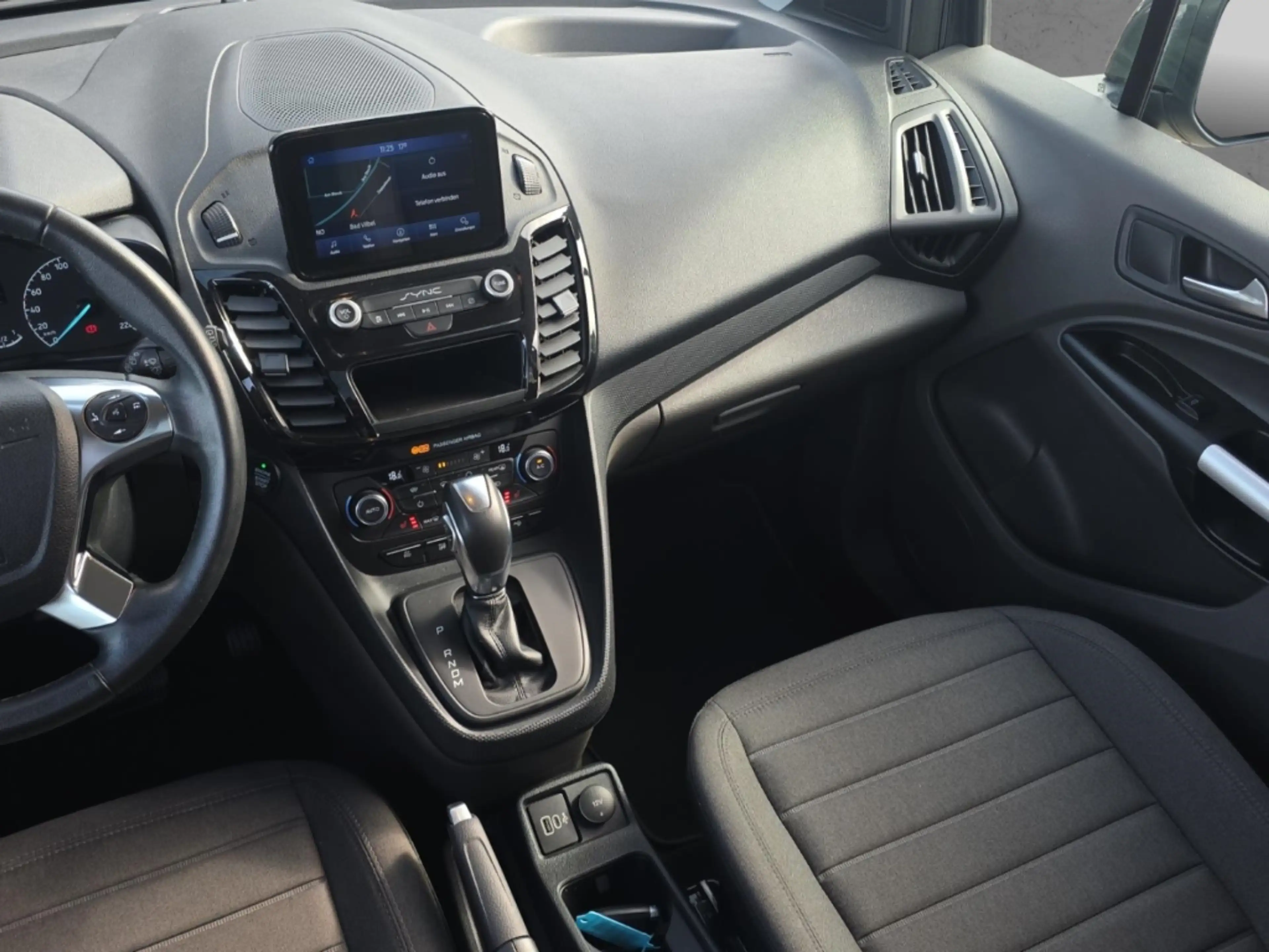 Ford Tourneo Connect Grand L2 Titanium 1.5 EcoBlue EU6d — photo 14