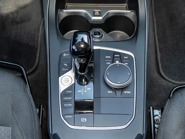 BMW 1 Series view 9