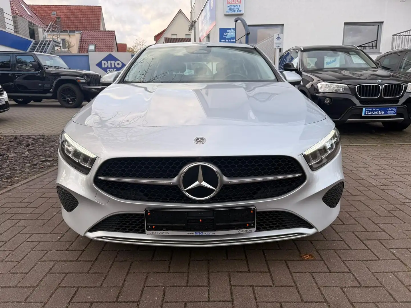 Mercedes-Benz A 200 d 8G-DCT/KAM/NAVI/LED/MEMORY/TEMP. Argent - 2