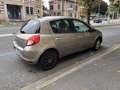 Renault Clio III dCi 85 eco2 Tom tom - thumbnail 2