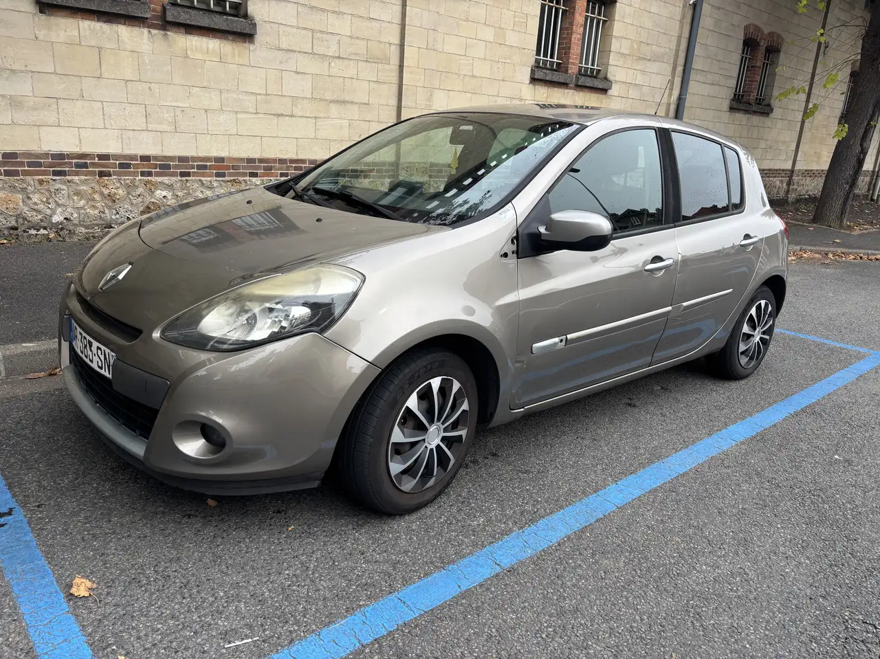 Renault Clio III dCi 85 eco2 Tom tom