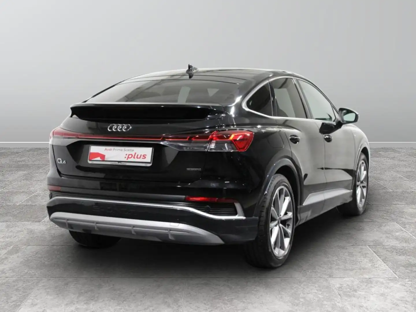 Audi Q4 e-tron Sportback 45 S line edition quattro 286cv Negru - 2