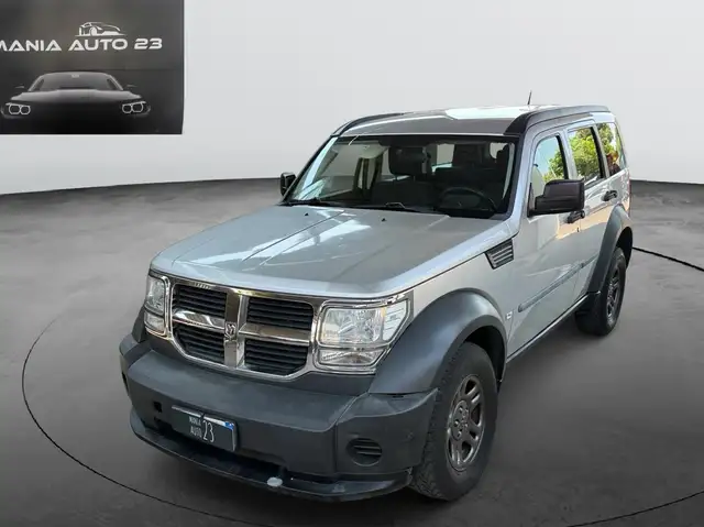 Dodge Nitro Nitro 2.8 L4 crd 16v SE 4wd*AUTOMATICA*UNIPRO*177 CV*