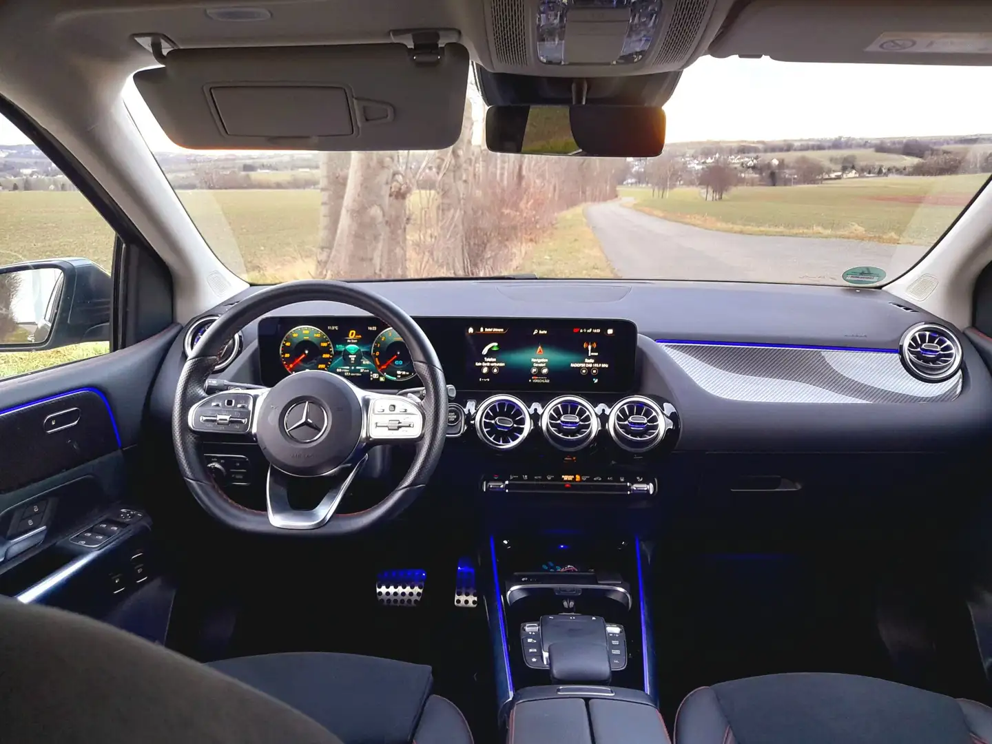 Mercedes-Benz B 250 e 8G-DCT AMG Line GARANTIE  AHK  LED  WR Šedá - 2