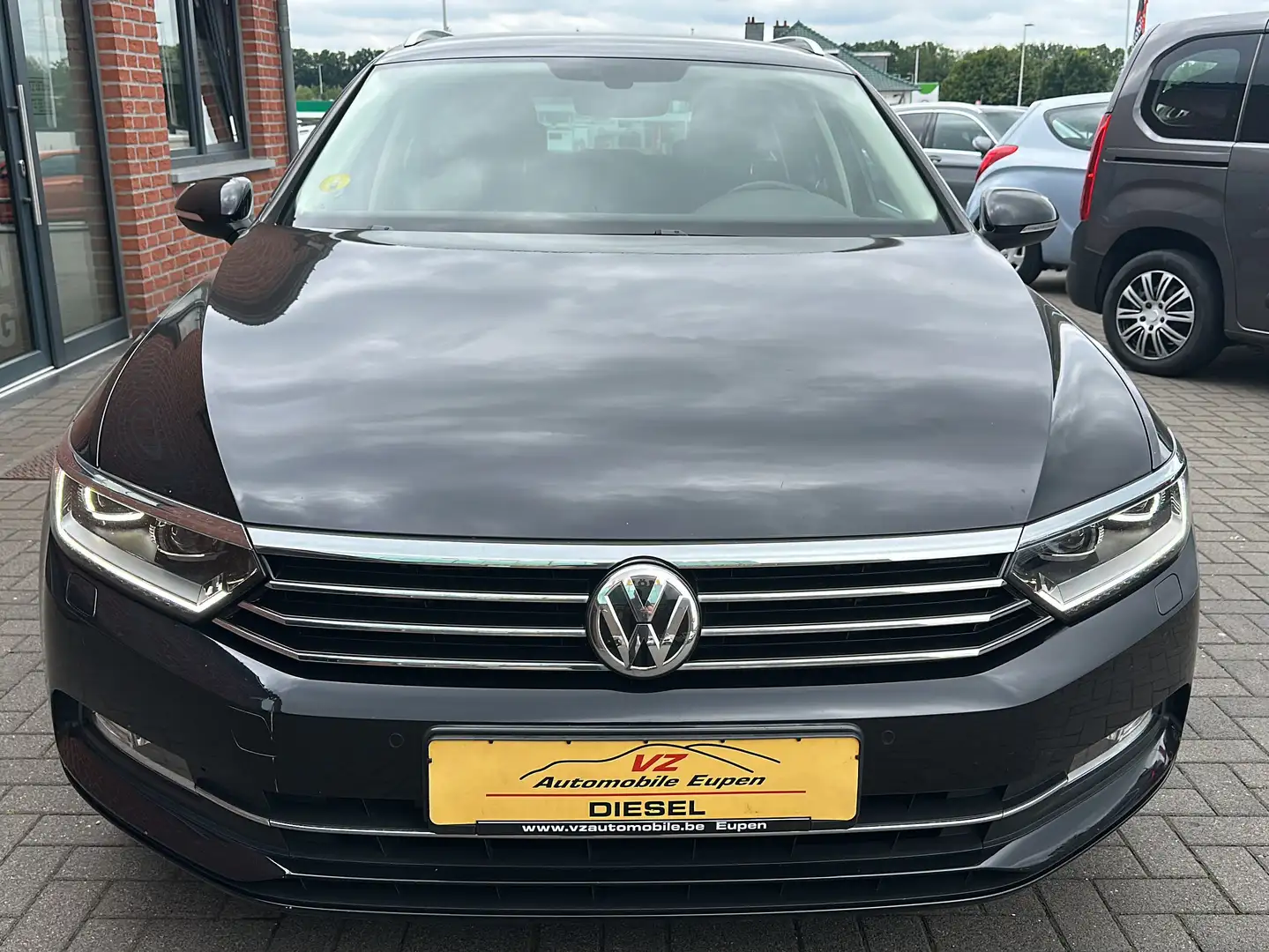 Volkswagen Passat Variant 2.0 TDI SCR Highline(MOTOR NEW 0-KM Facture) Noir - 2