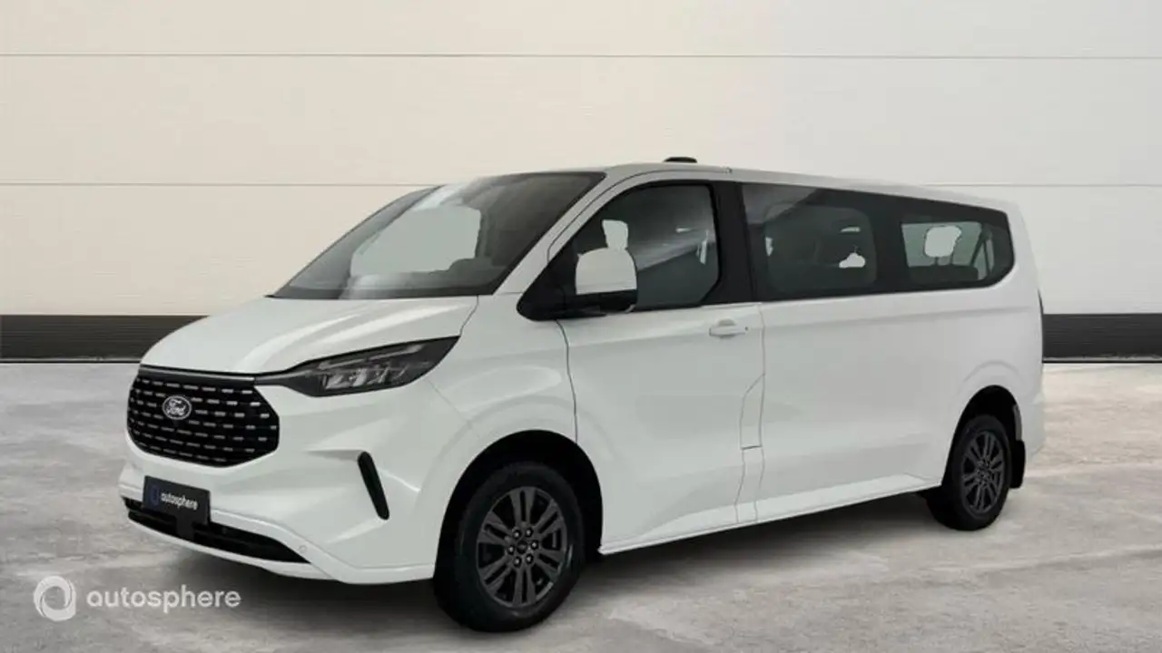 Ford Tourneo Custom 320 L2H1 2.0 EcoBlue 150ch Titanium — photo 1 of 20