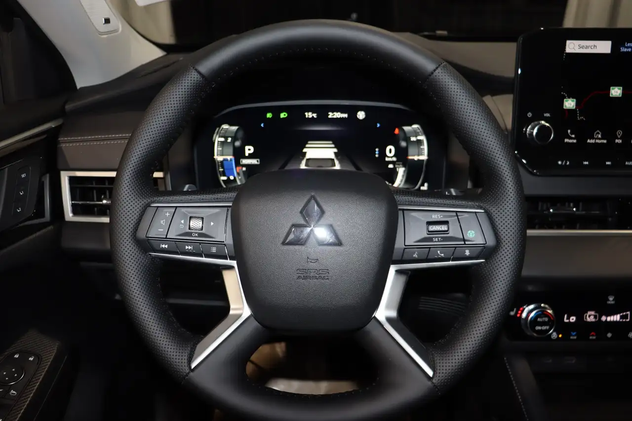 Mitsubishi Outlander снимка Mitsubishi Outlander