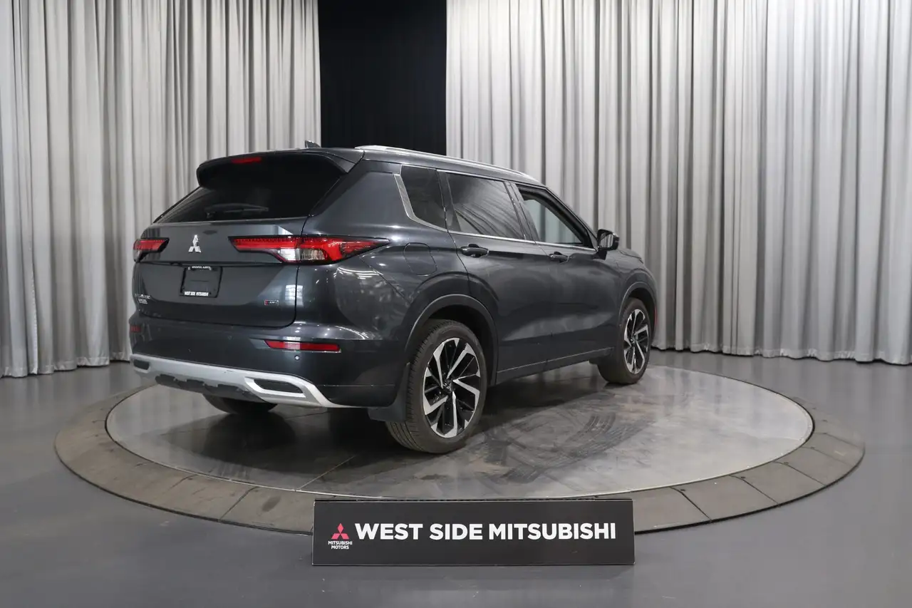 Mitsubishi Outlander снимка Mitsubishi Outlander