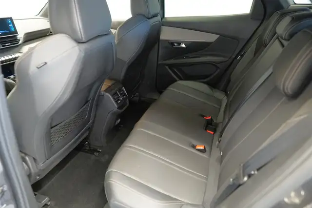 Peugeot 3008 view 16