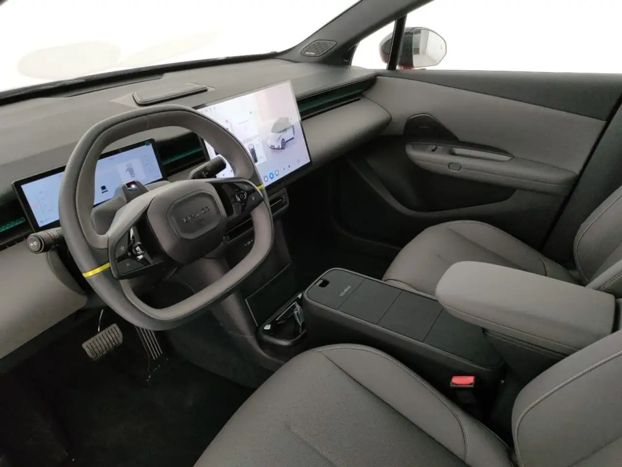 Lynk & Co 02