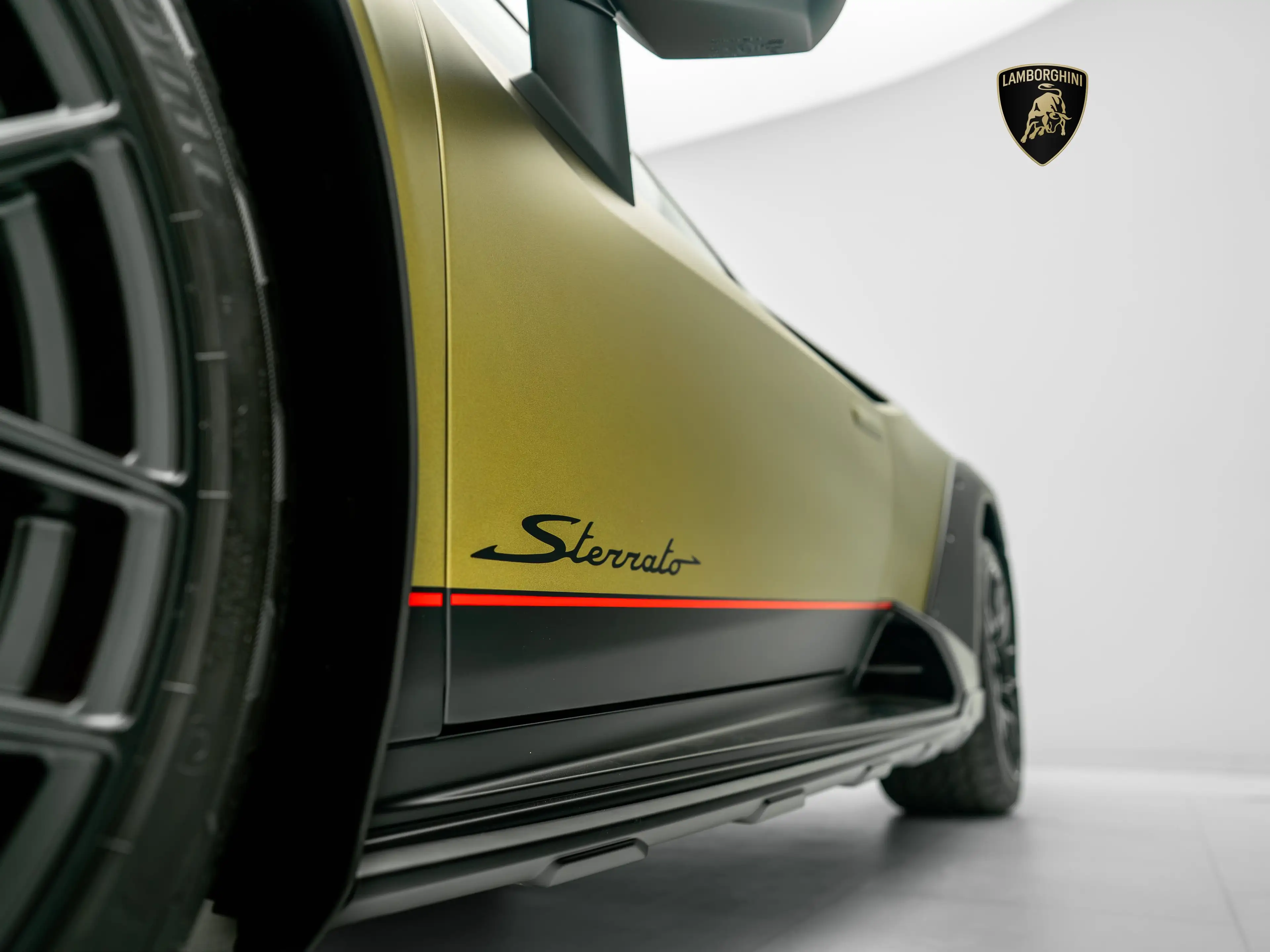 Lamborghini Huracán Sterrato I 1 di 1499 I Launch-Spec — photo 10