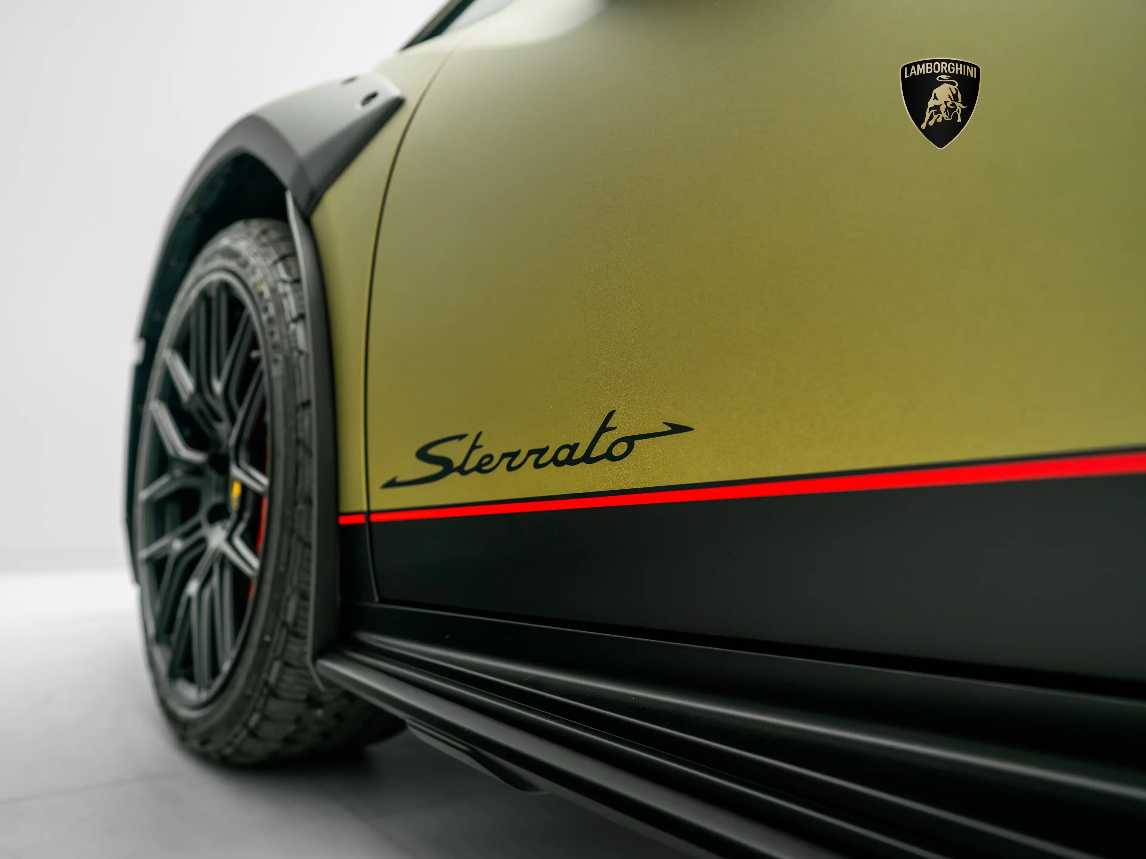 Lamborghini Huracán Sterrato I 1 di 1499 I Launch-Spec — photo 13