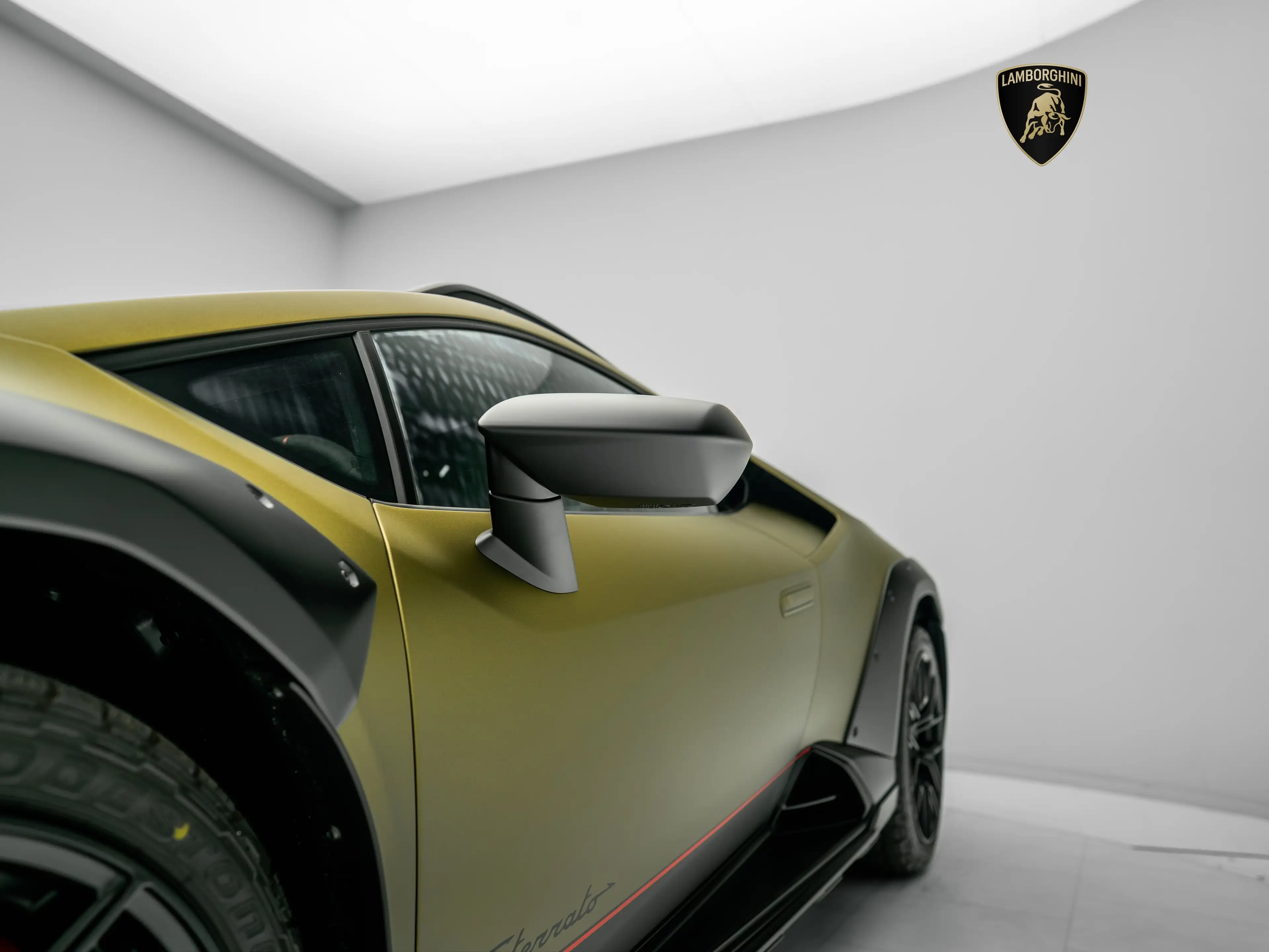 Lamborghini Huracán Sterrato I 1 di 1499 I Launch-Spec — photo 11