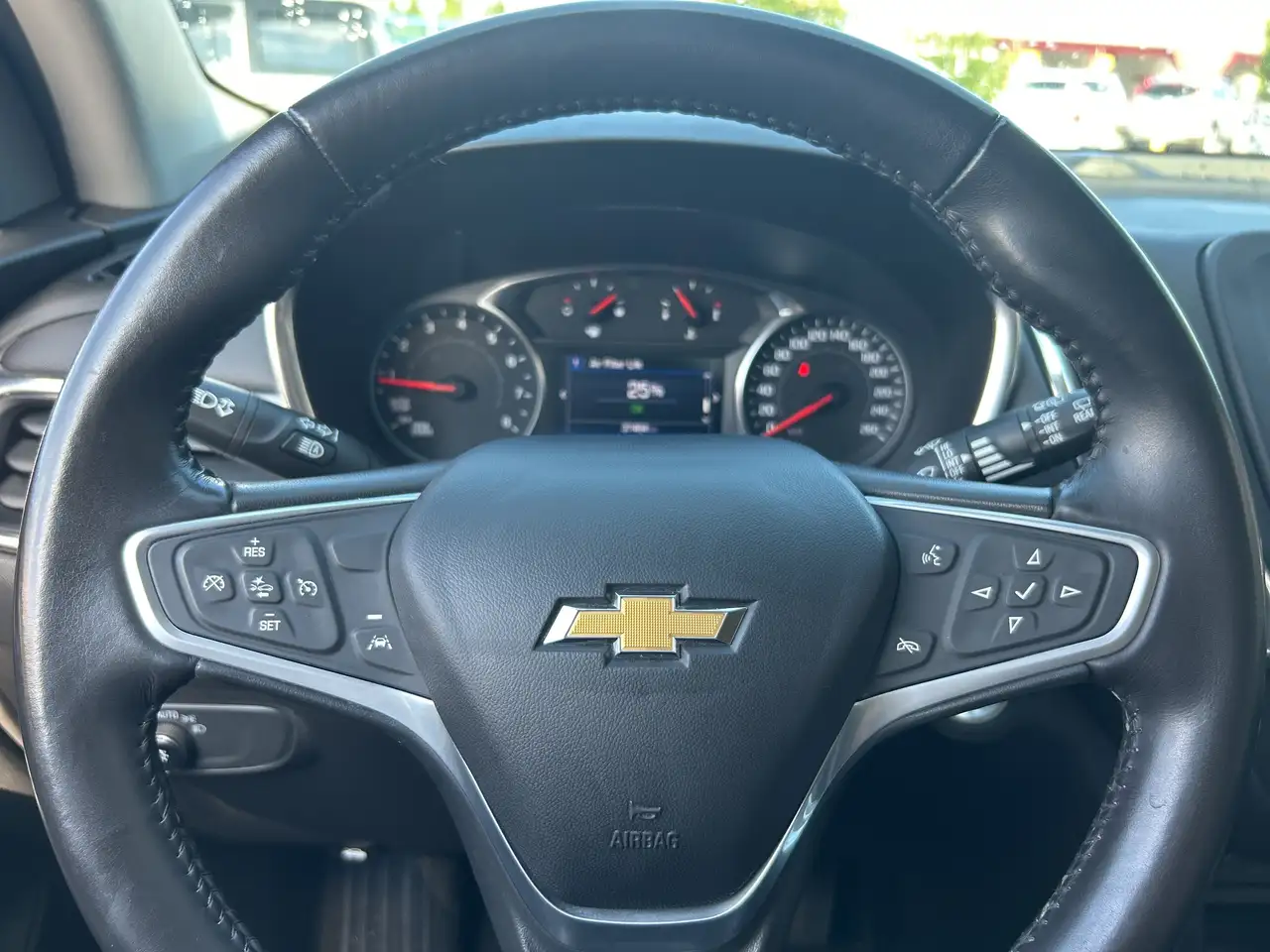 Chevrolet Equinox снимка Chevrolet Equinox