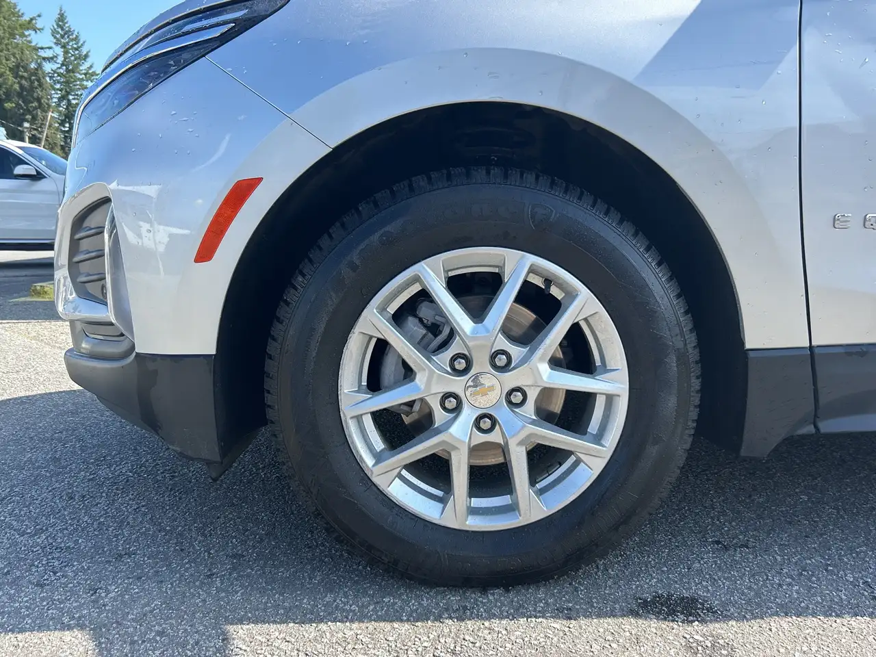 Chevrolet Equinox снимка Chevrolet Equinox