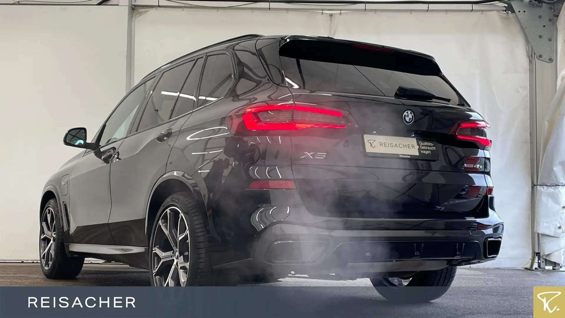 BMW X5 xDrive45e A M-Sport,Pano,AHK,DAProf,Leder,Aut Schwarz - 2