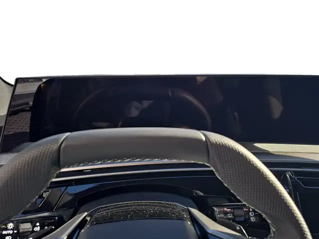 Peugeot 5008 GT Plug-in Hybrid 195 e-DCS7 Ansicht 15