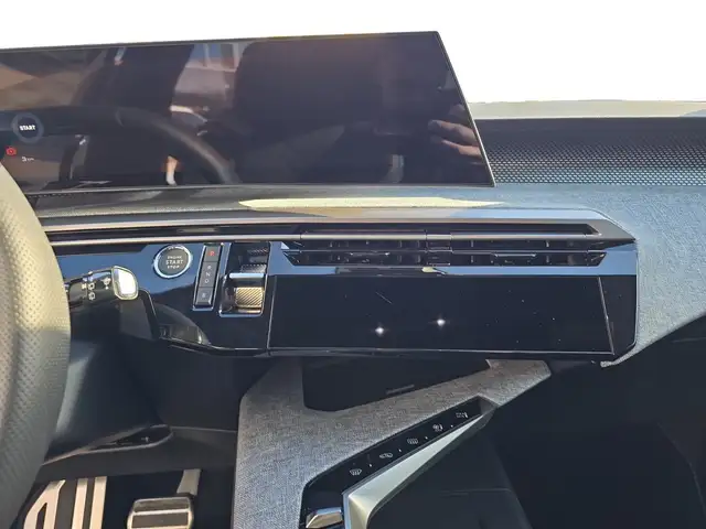 Peugeot 5008 GT Plug-in Hybrid 195 e-DCS7 Ansicht 14