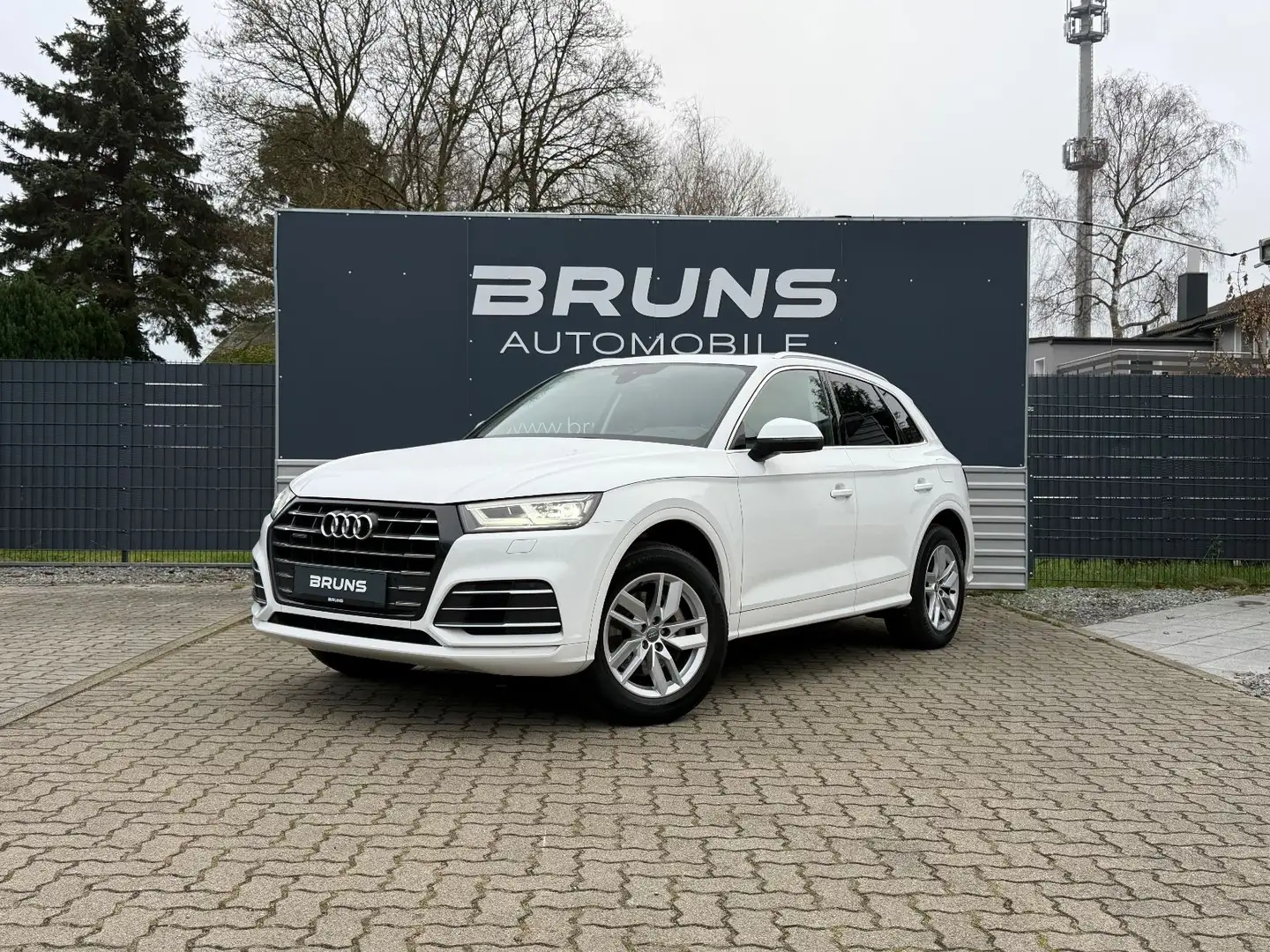Audi Q5 55 TFSI e quattro sport S-Line Pano SHZ Weiß - 2