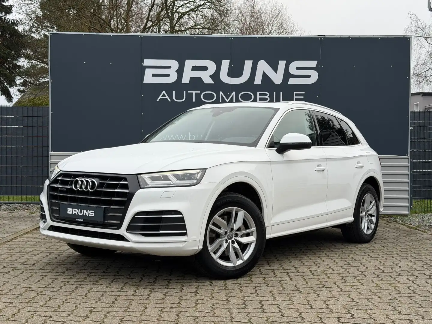 Audi Q5 55 TFSI e quattro sport S-Line Pano SHZ Weiß - 1