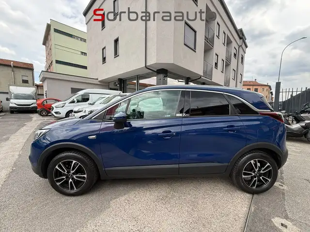 Opel Crossland X view 2