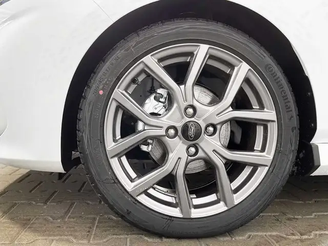 Ford Fiesta view 9