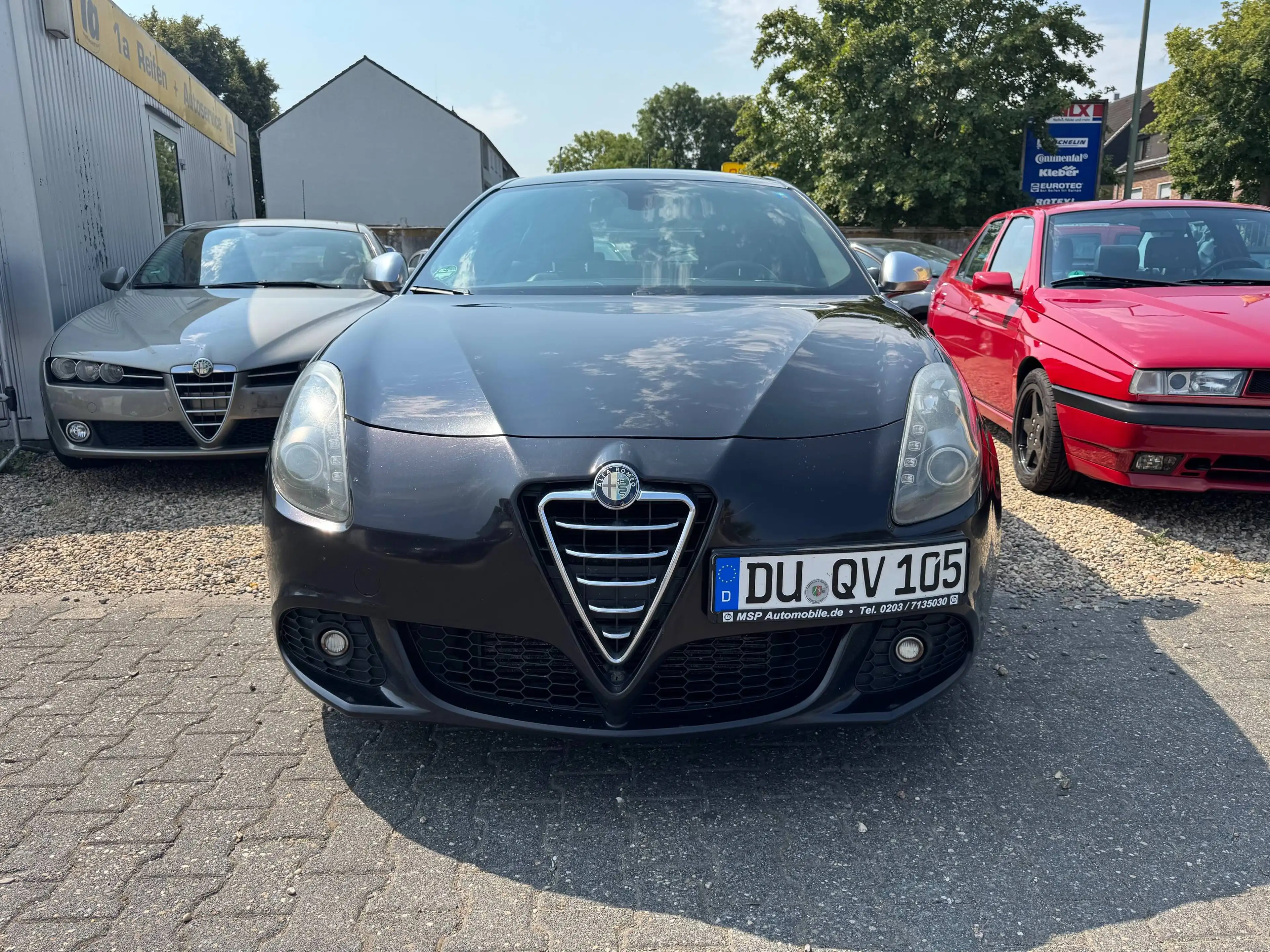 Alfa Romeo Giulietta Turismo - 2,0 JtdM - DNA - 18" - PDC - Sitzheizung — photo 3