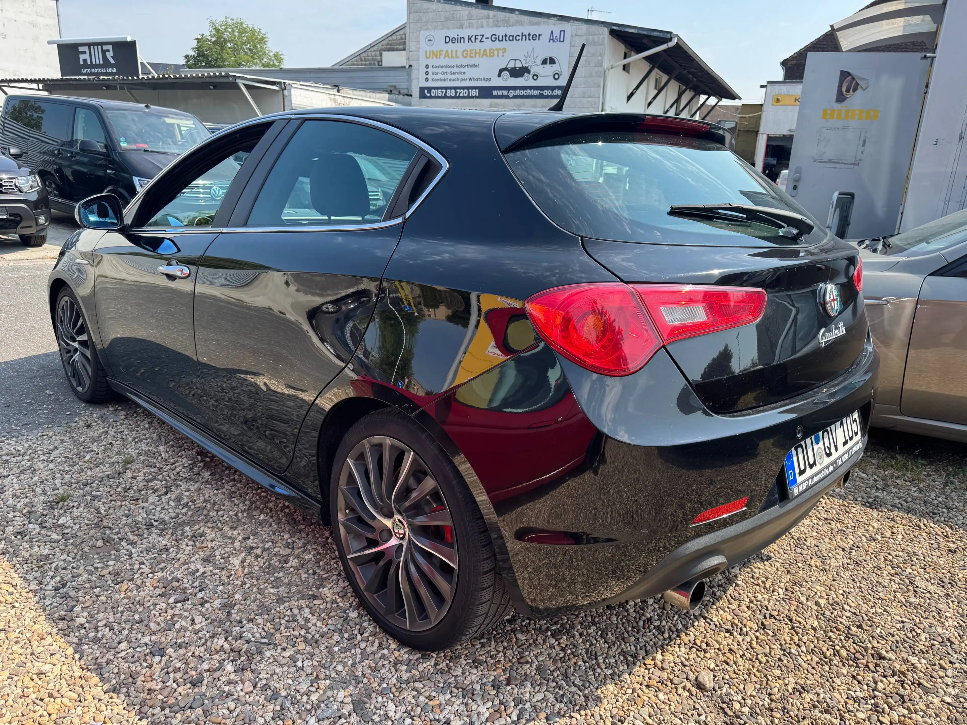 Alfa Romeo Giulietta Turismo - 2,0 JtdM - DNA - 18" - PDC - Sitzheizung — photo 4