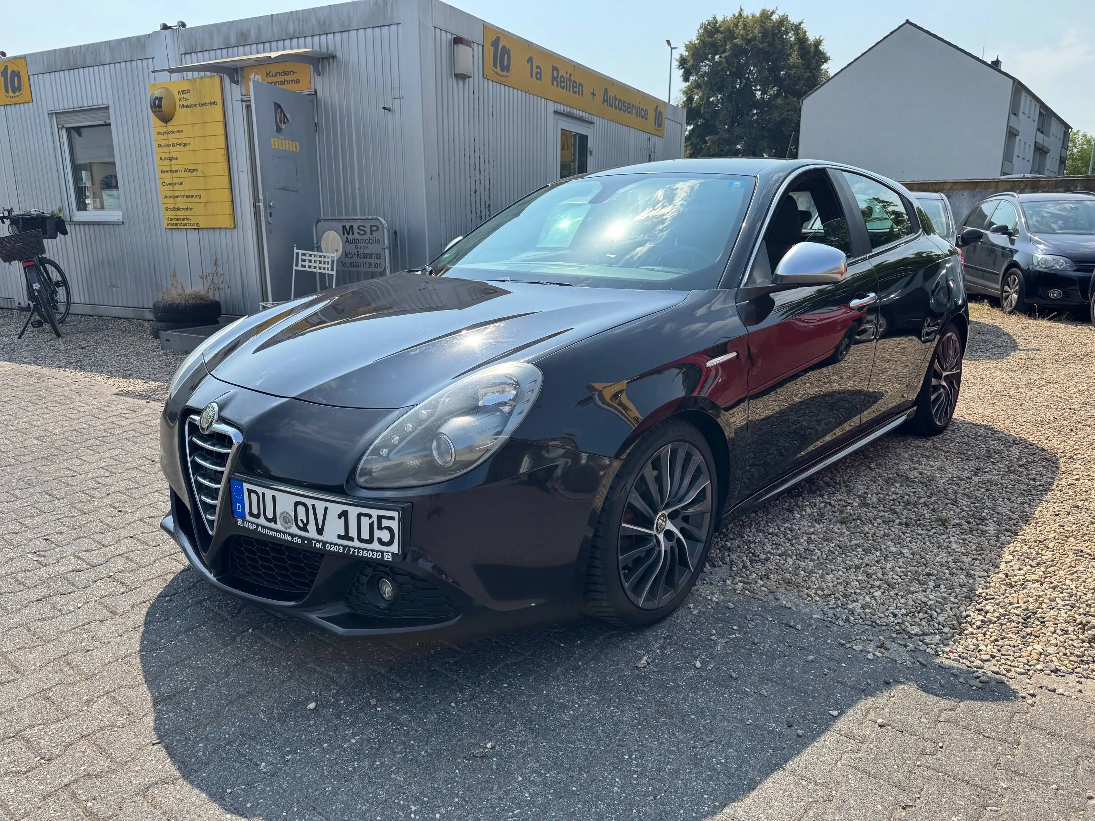 Alfa Romeo Giulietta Turismo - 2,0 JtdM - DNA - 18" - PDC - Sitzheizung — photo 2