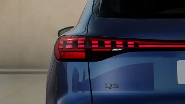 Audi Q5 view 5
