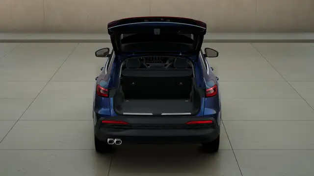 Audi Q5 view 10
