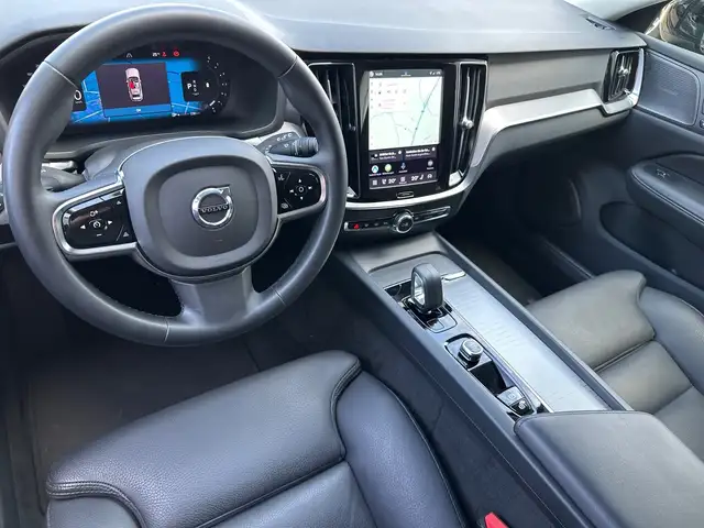 Volvo V60 view 11
