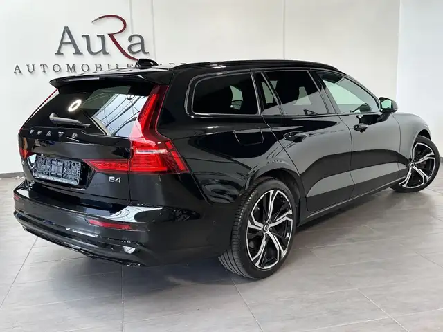 Volvo V60 view 4