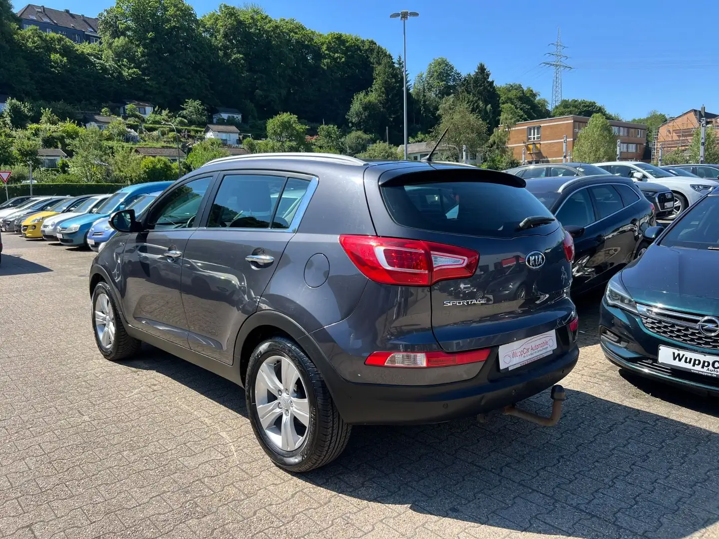 Kia Sportage Vision 4WD PANO*KLIMA*SHZ*AHK*PDC*ALU Gris - 2
