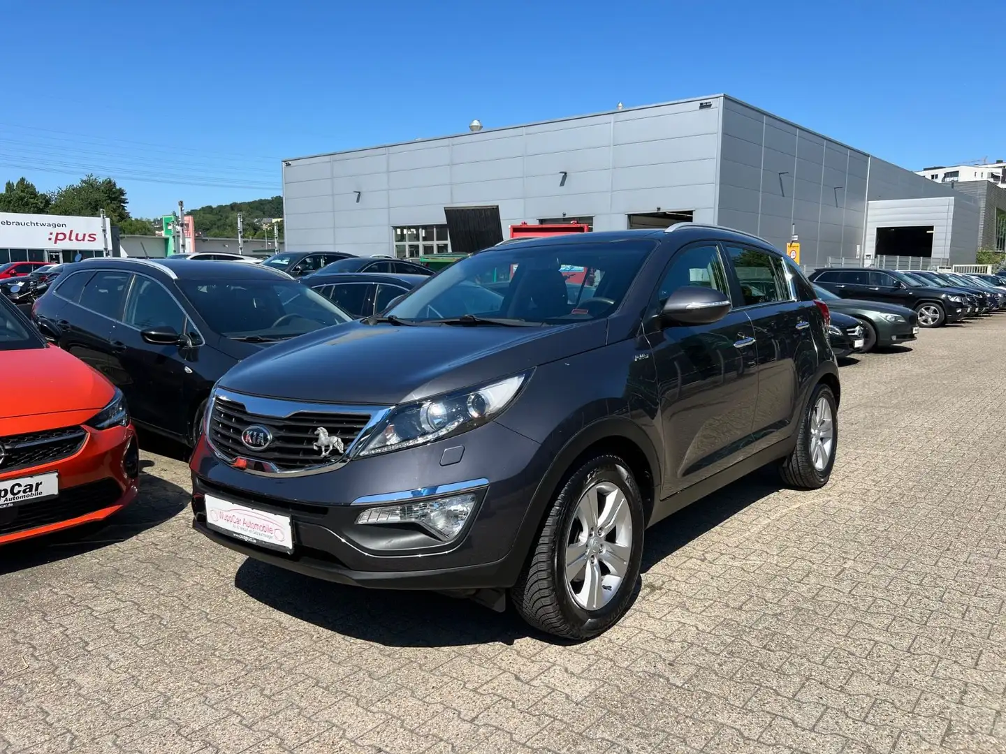 Kia Sportage Vision 4WD PANO*KLIMA*SHZ*AHK*PDC*ALU Gris - 1