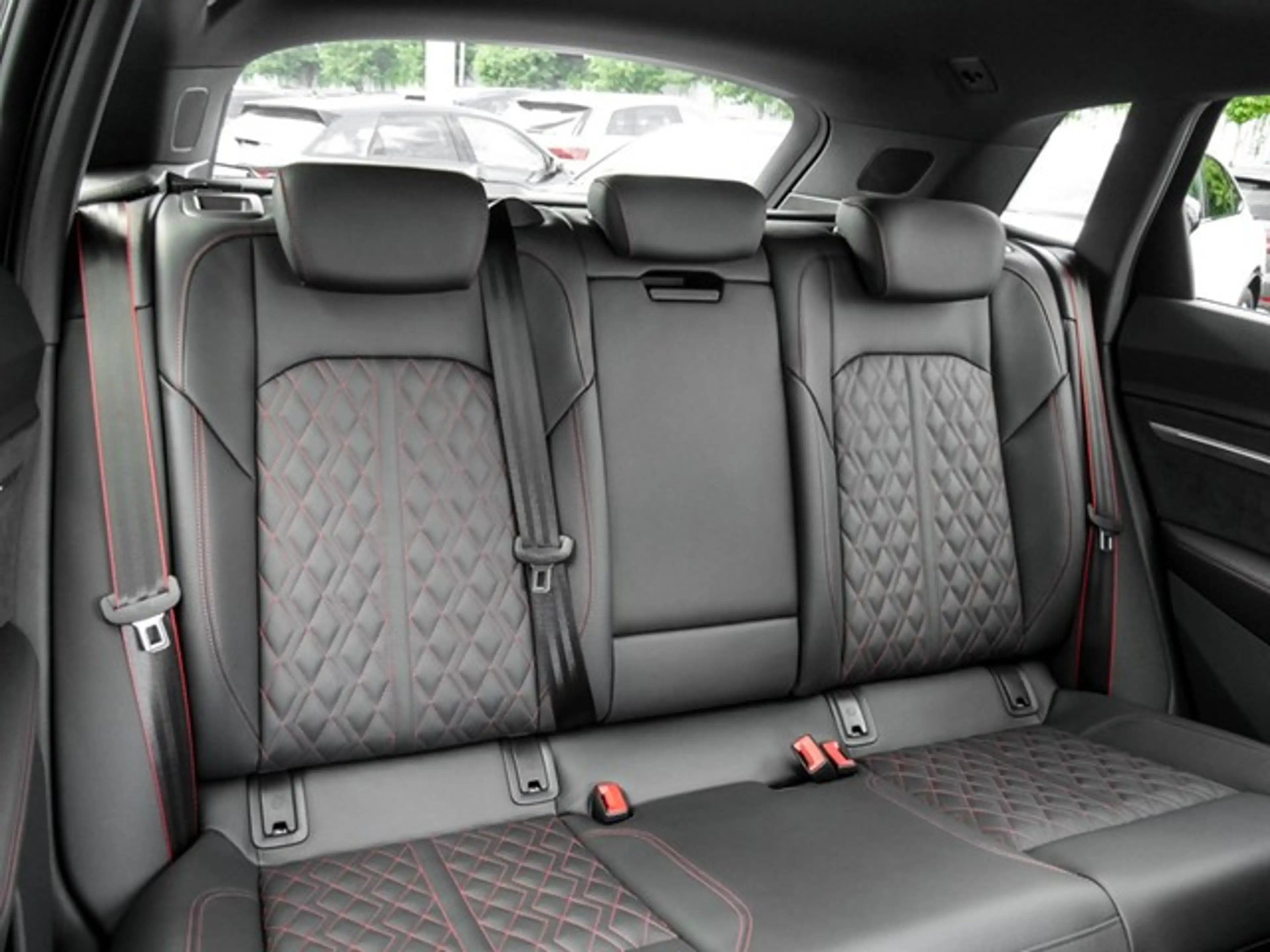 Audi Q8 e-tron 55 Qu. S LINE PANO B&O AHK 360°CAM — photo 10