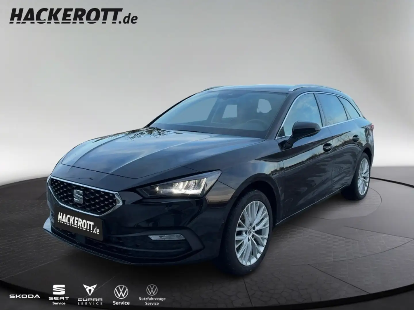 SEAT Leon ST Xcellence 1.5 eTSI DSG Parklenka. AHK ACC Rückf Schwarz - 2