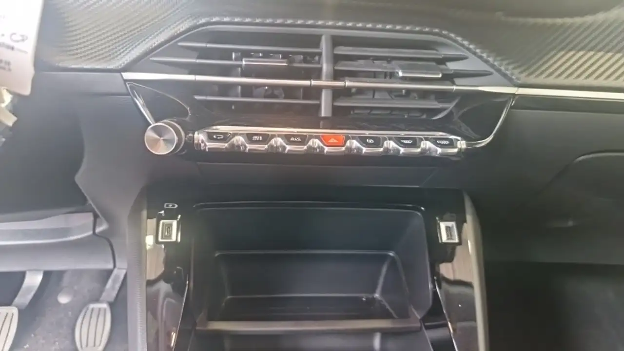 Peugeot 2008 2008 — photo 20
