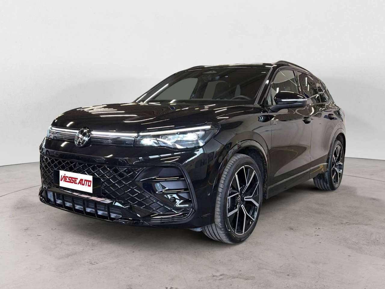 Volkswagen Tiguan R-LINE PLUS