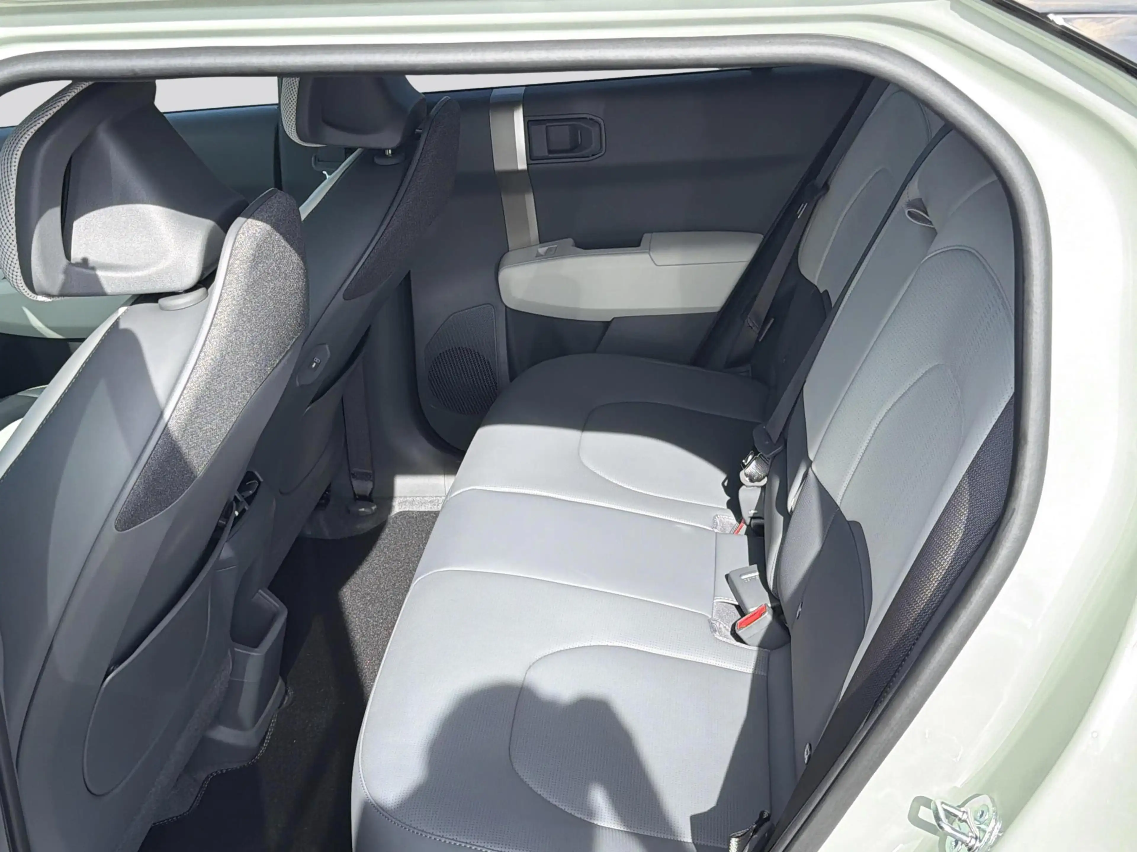 Kia EV3 GT-Line Business Edition 81.4 kWh | Black Edition — photo 10