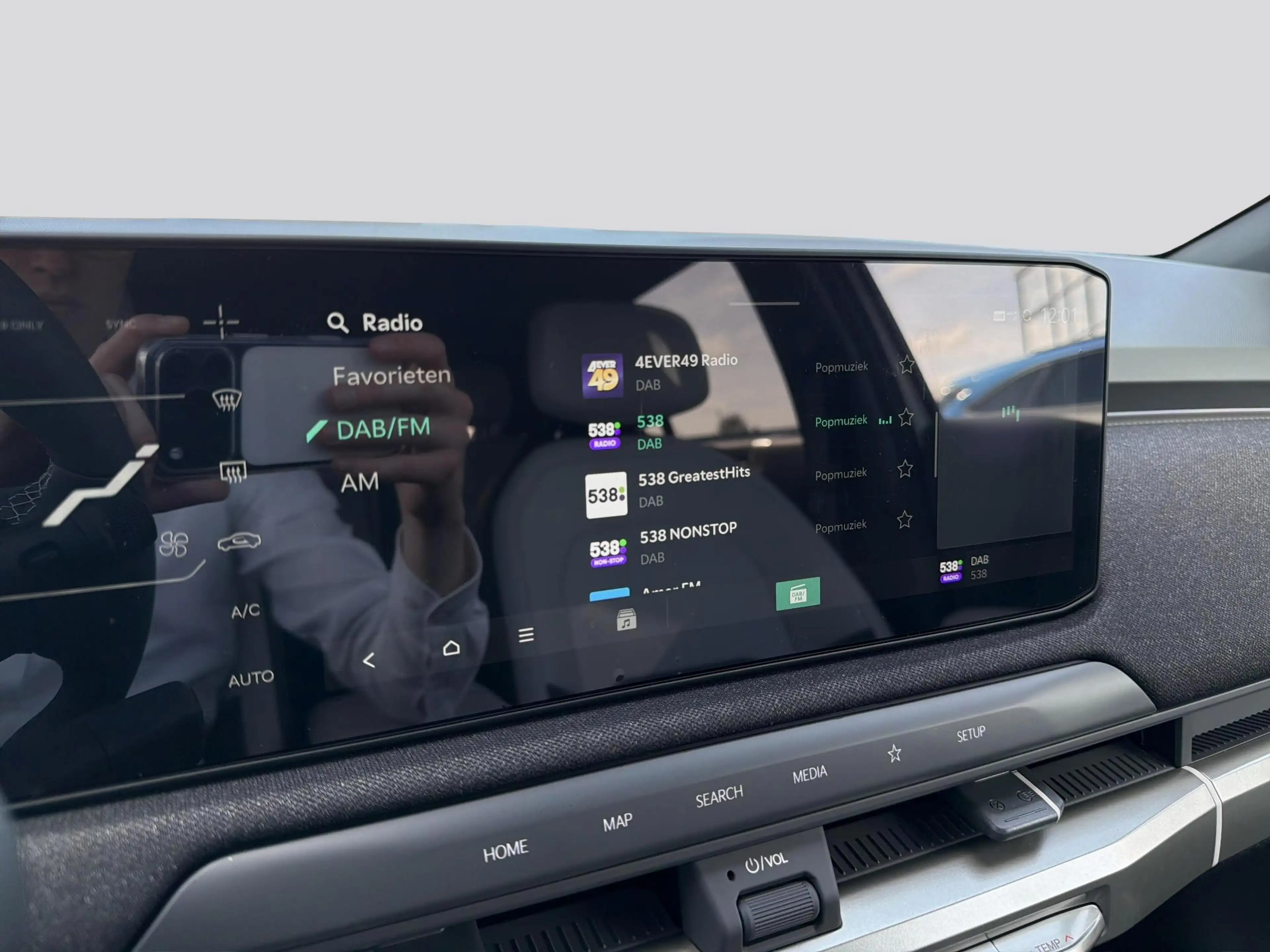Kia EV3 GT-Line Business Edition 81.4 kWh | Black Edition — photo 15
