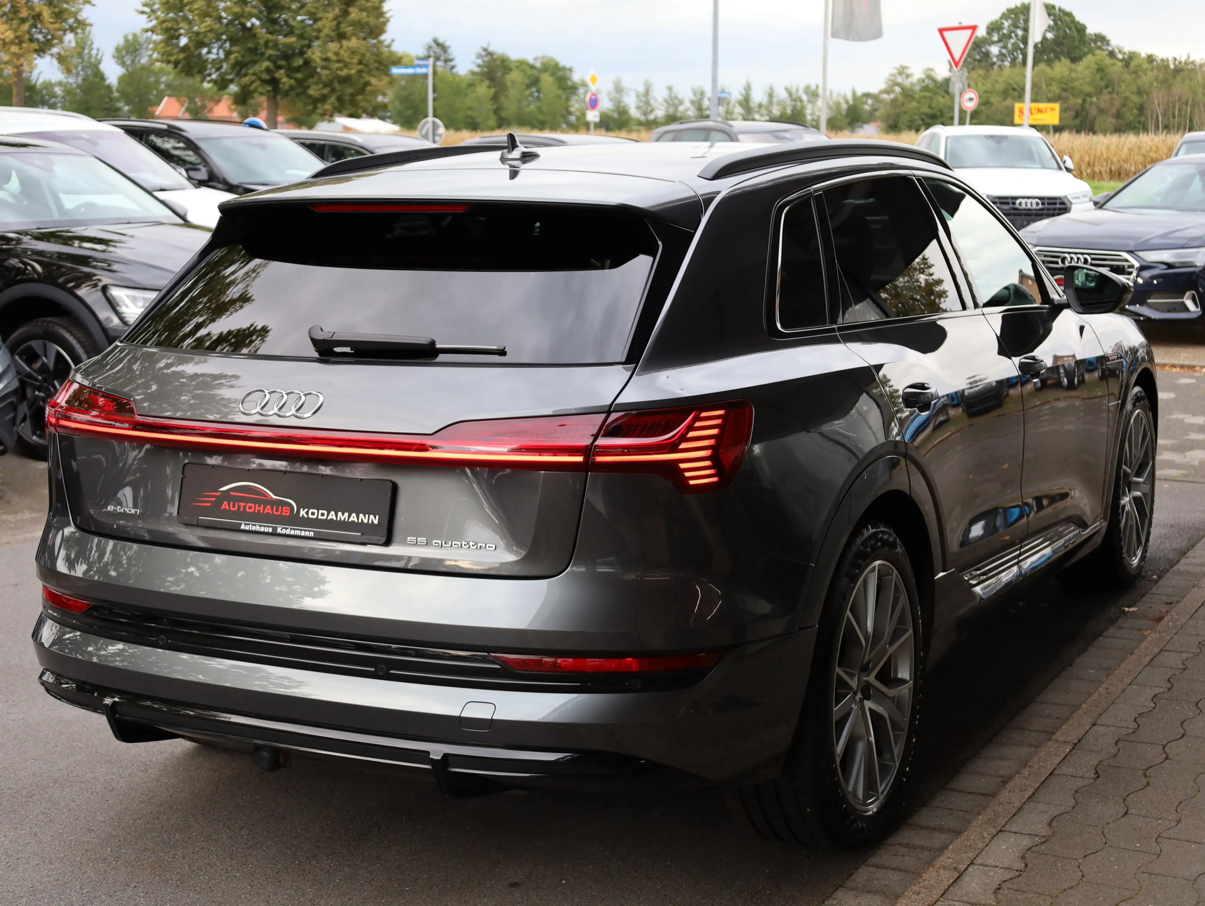 Audi e-tron 55 quattro S-Line*Kamera*ACC*HUD*AHK*21 — photo 13