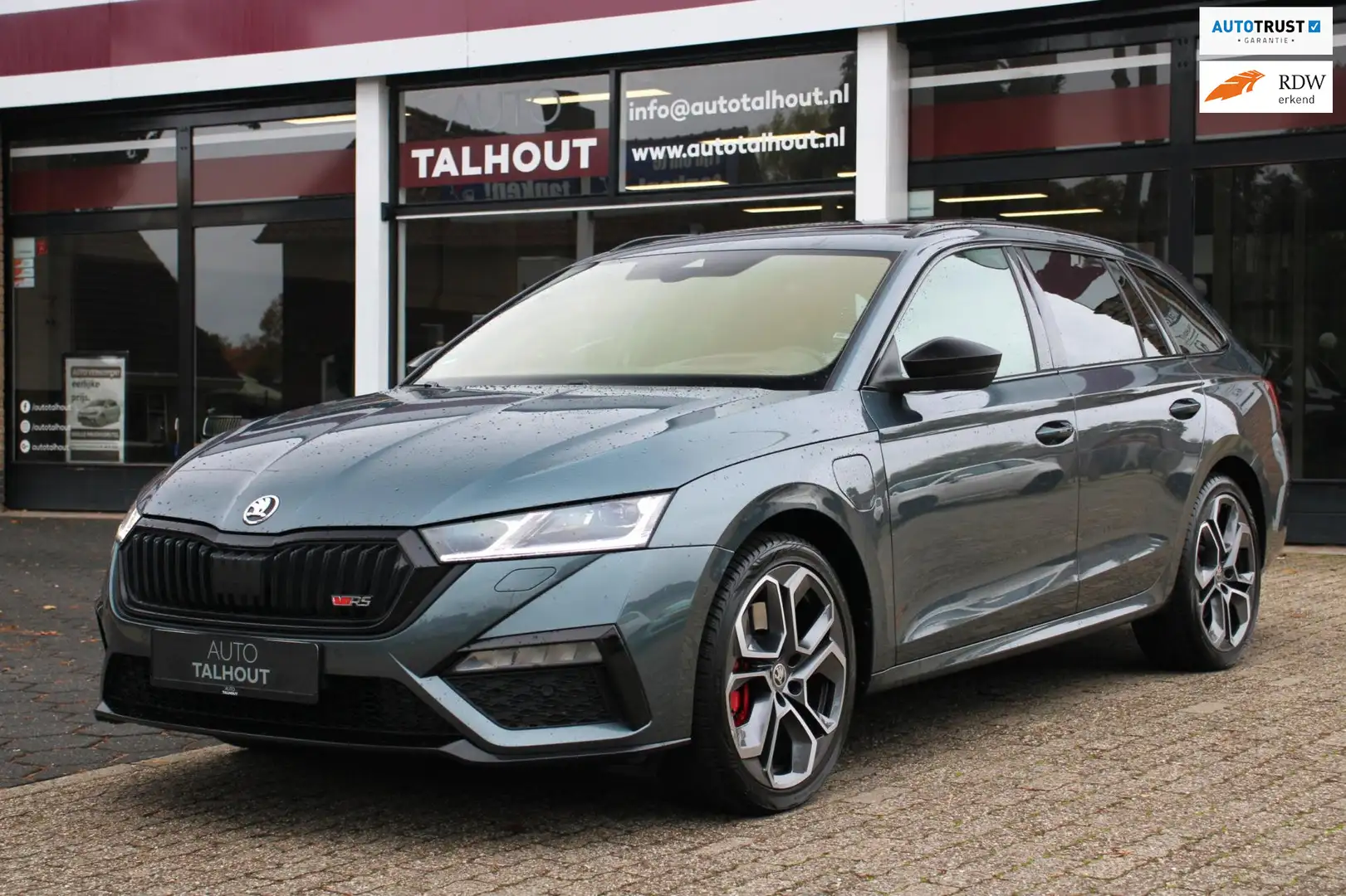 Skoda Octavia Combi 1.4 TSI RS iV PHEV - PANORAMADAK, ACC, CAMER Gris - 1