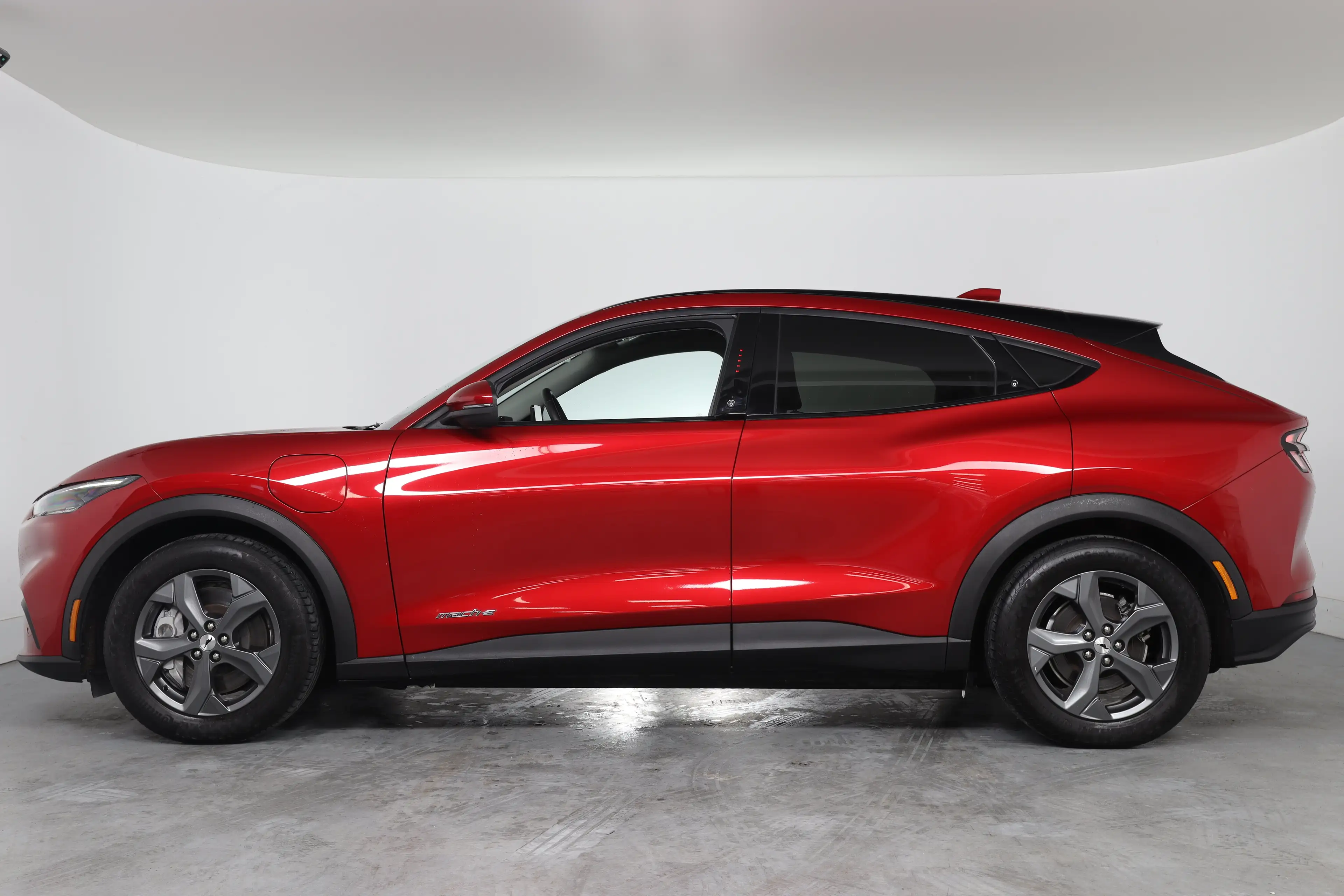 Ford Mustang Mach-E RWD 75 kWh | Dealer Onderhouden! | 1e Eigenaar! | — photo 2