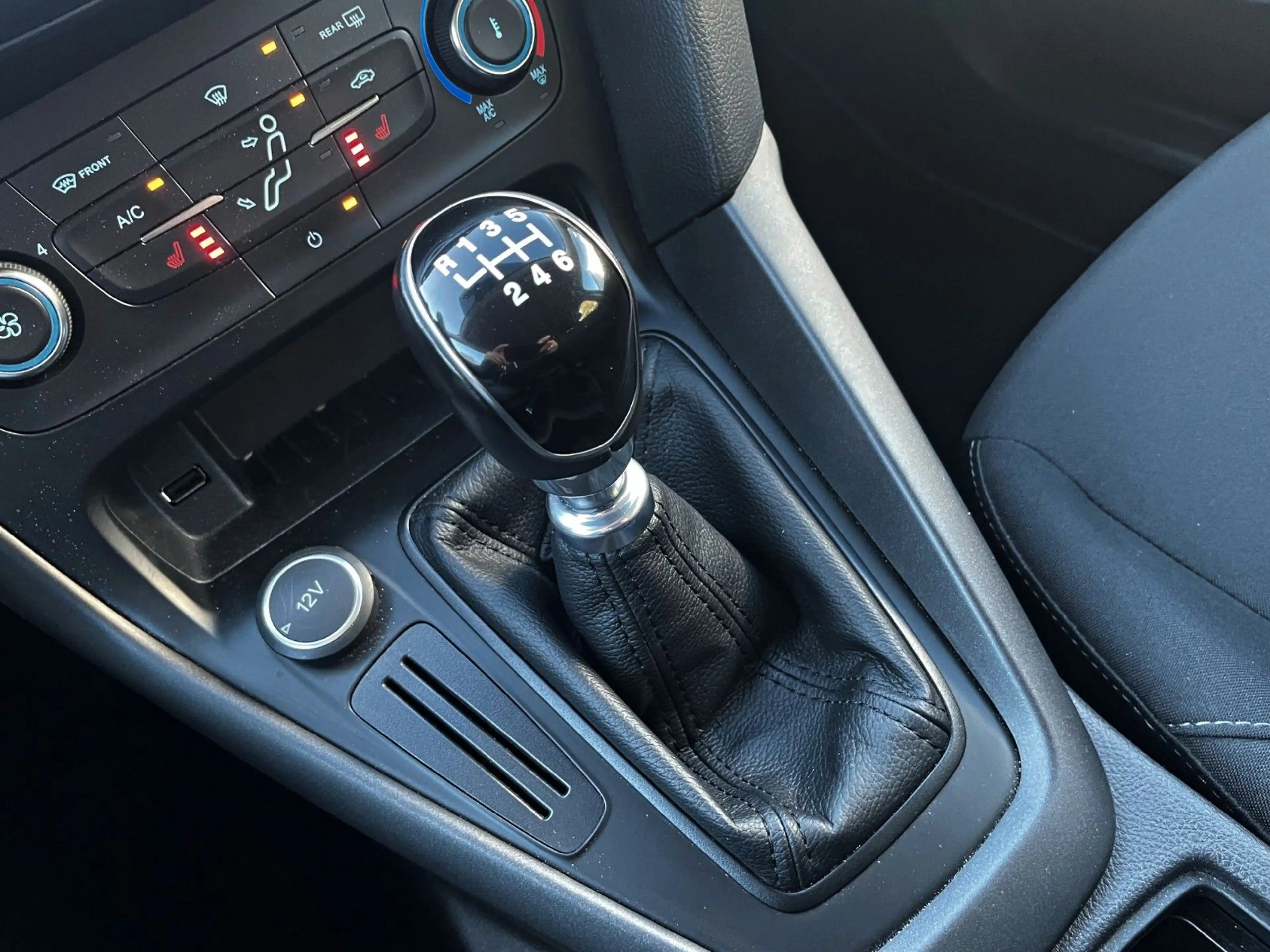 Ford Focus 1.5 CDTI Cool & Sound * 1.Hand/Wi-Paket* — photo 15