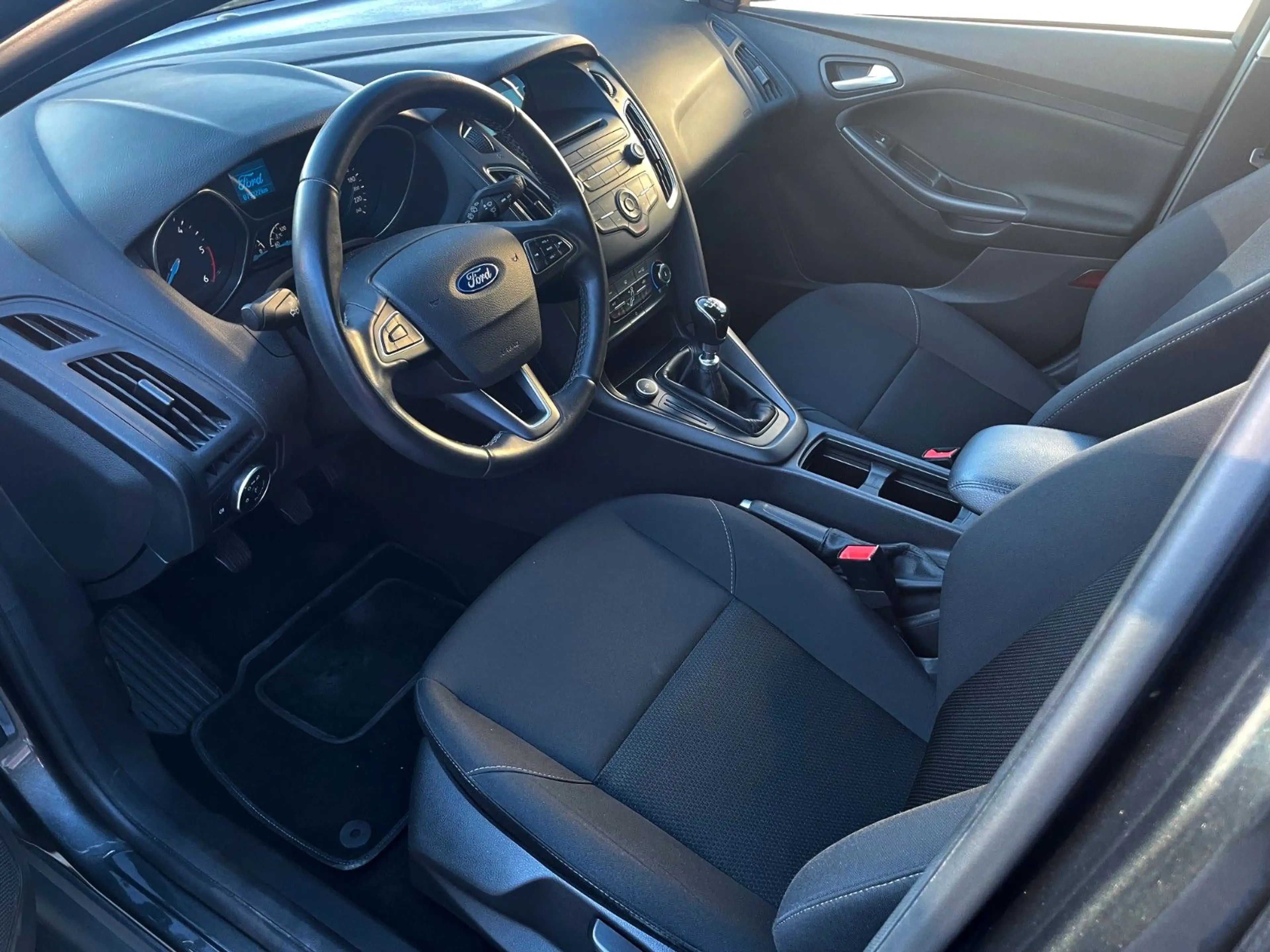 Ford Focus 1.5 CDTI Cool & Sound * 1.Hand/Wi-Paket* — photo 10